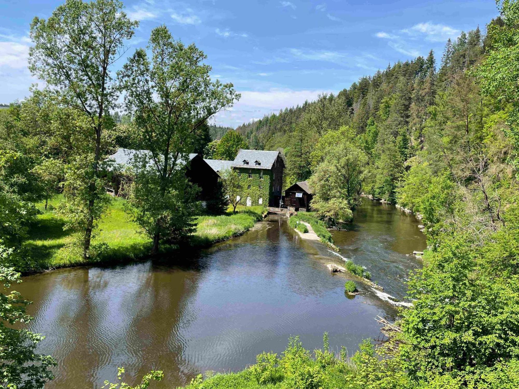 Chalet-Ferienwohnung Aehrenglueck, 70 Qm, Wellness/Fitness/Sauna - Bergroedelhof Feilitzsch ภายนอก รูปภาพ